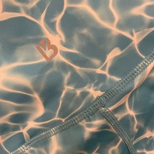 Buff bunny short under the sea